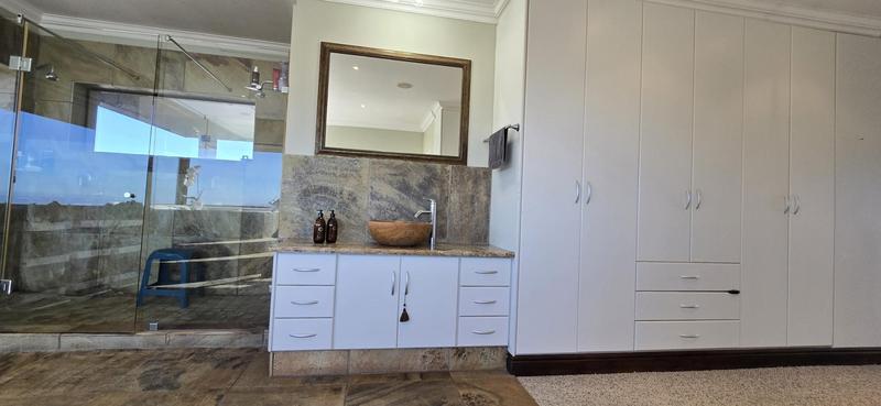 5 Bedroom Property for Sale in Groot Brakrivier Central Western Cape
